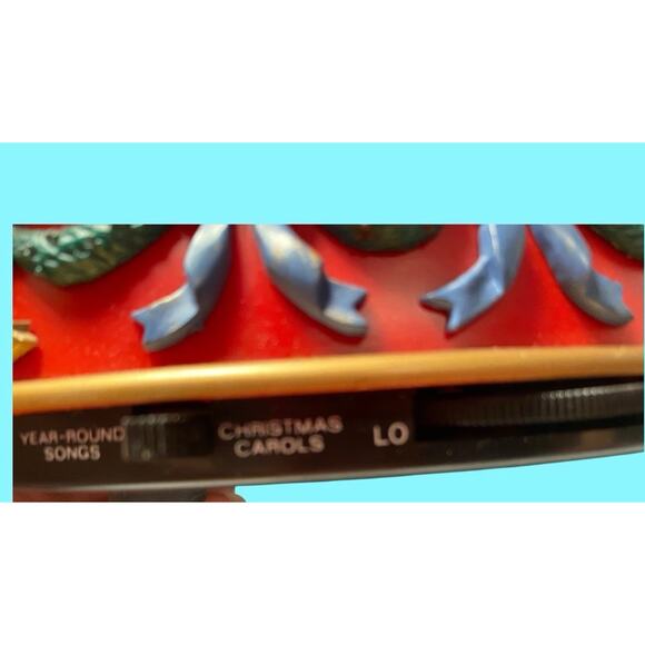 Vtg Mr Christmas Holiday Fair Carousel Flying Sleighs Merry Go Round 1996 VIDEO - Picture 6 of 13